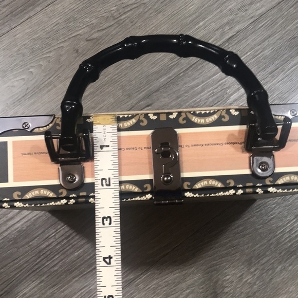 Vintage Cigar Box “So Chic” Embroidered & Beaded Handbag - Picture 10 of 10